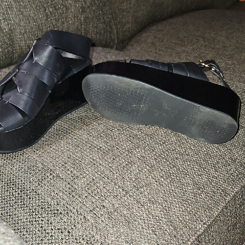 Salvatore Ferragamo Black Platform Sandals - Picture 9 of 13